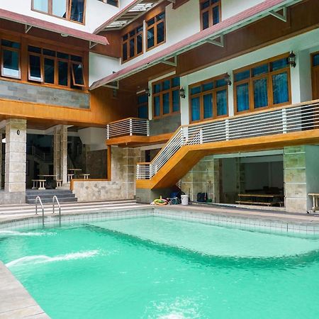 Oyo 1209 Tirtasari Nice Guesthouse Бандунг Екстериор снимка
