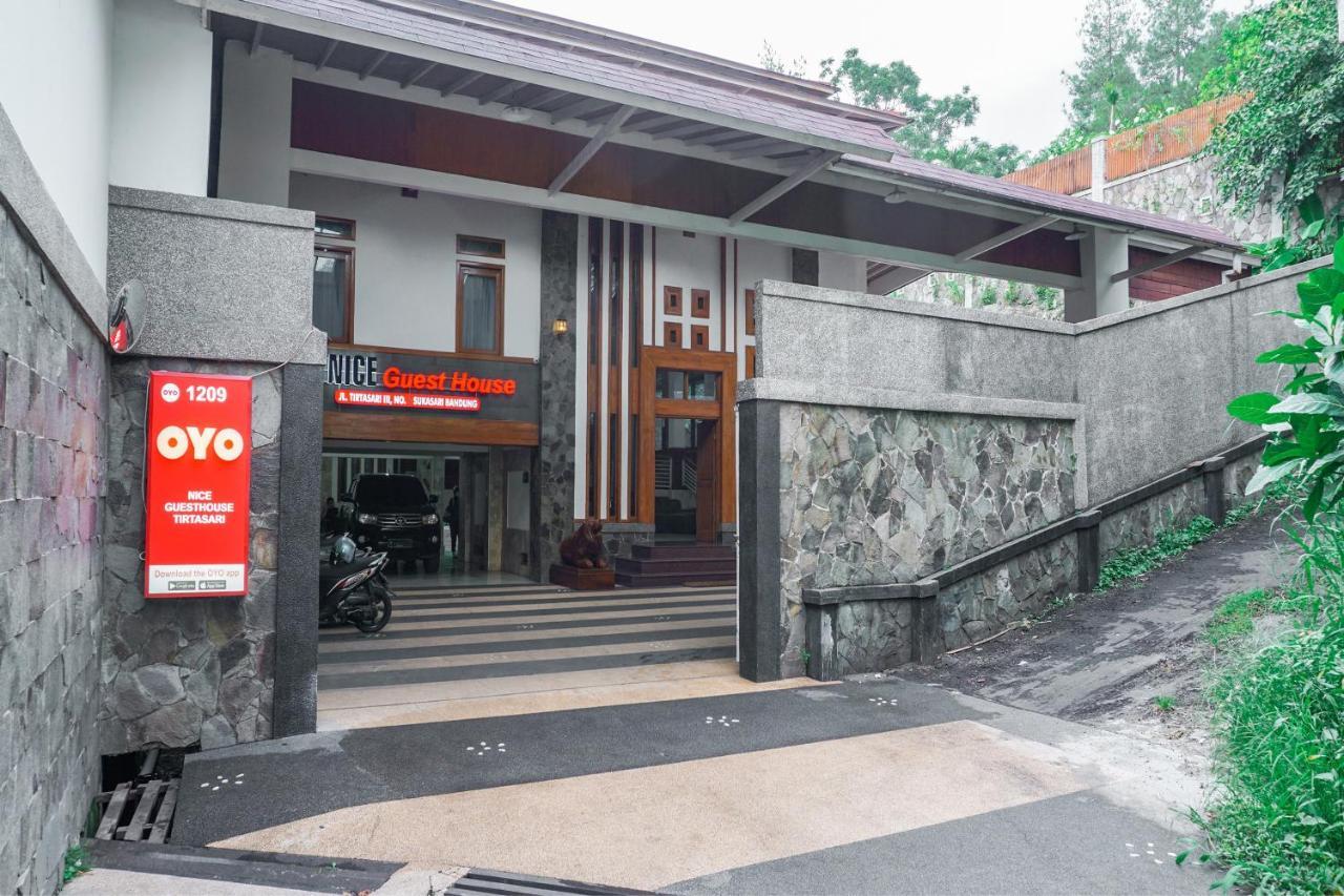 Oyo 1209 Tirtasari Nice Guesthouse Бандунг Екстериор снимка