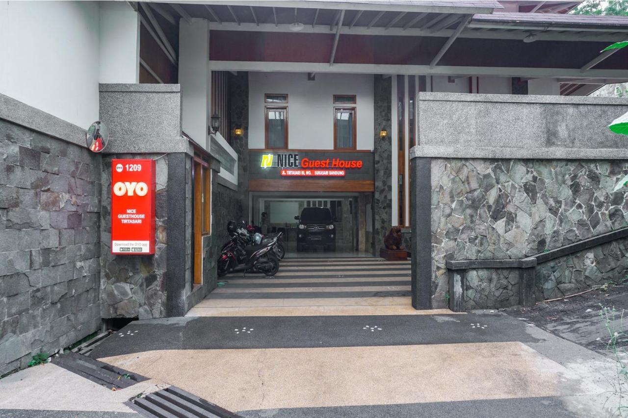 Oyo 1209 Tirtasari Nice Guesthouse Бандунг Екстериор снимка