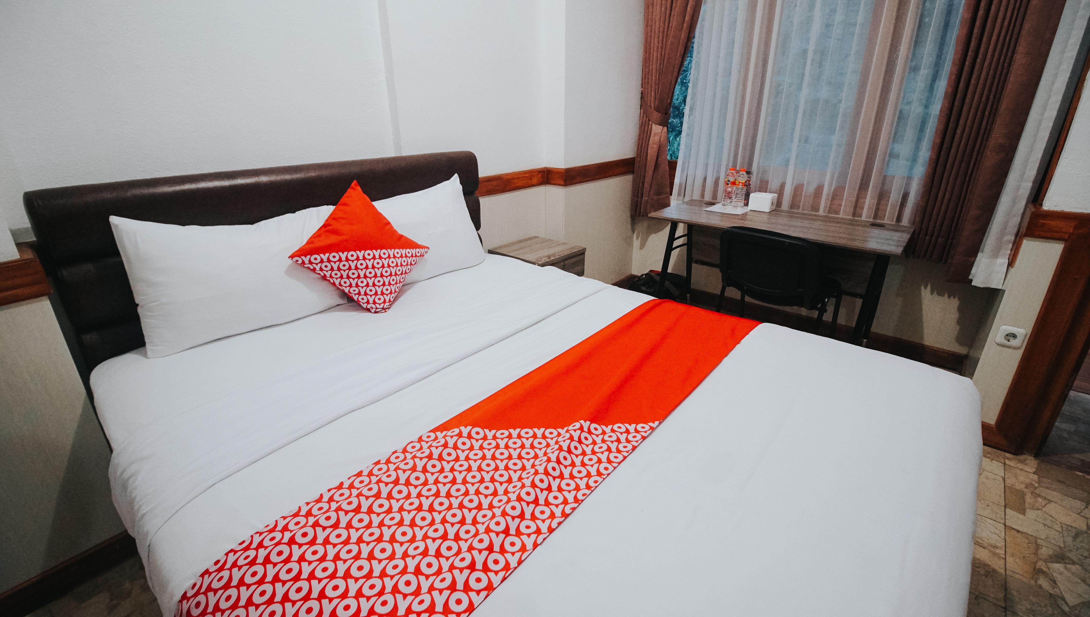Oyo 1209 Tirtasari Nice Guesthouse Бандунг Екстериор снимка