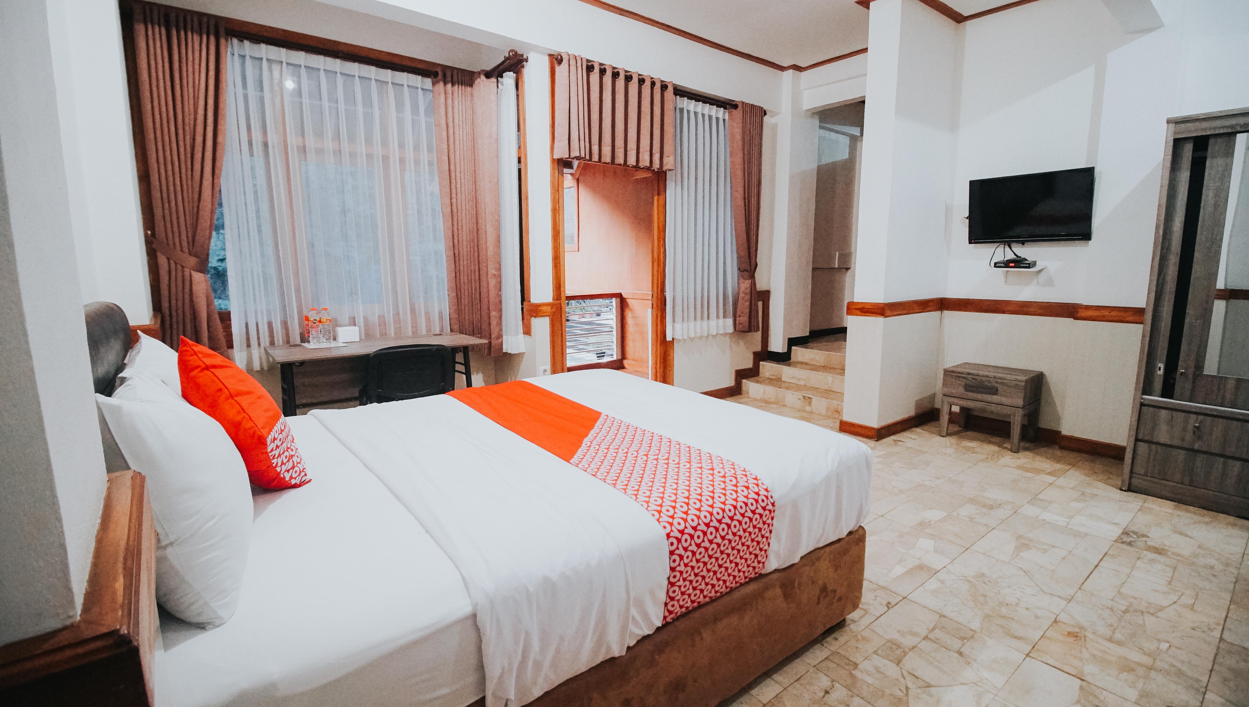 Oyo 1209 Tirtasari Nice Guesthouse Бандунг Екстериор снимка